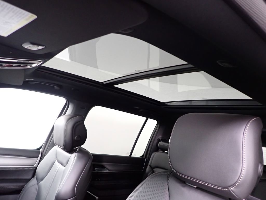 2026 Jeep Grand Wagoneer 4WD