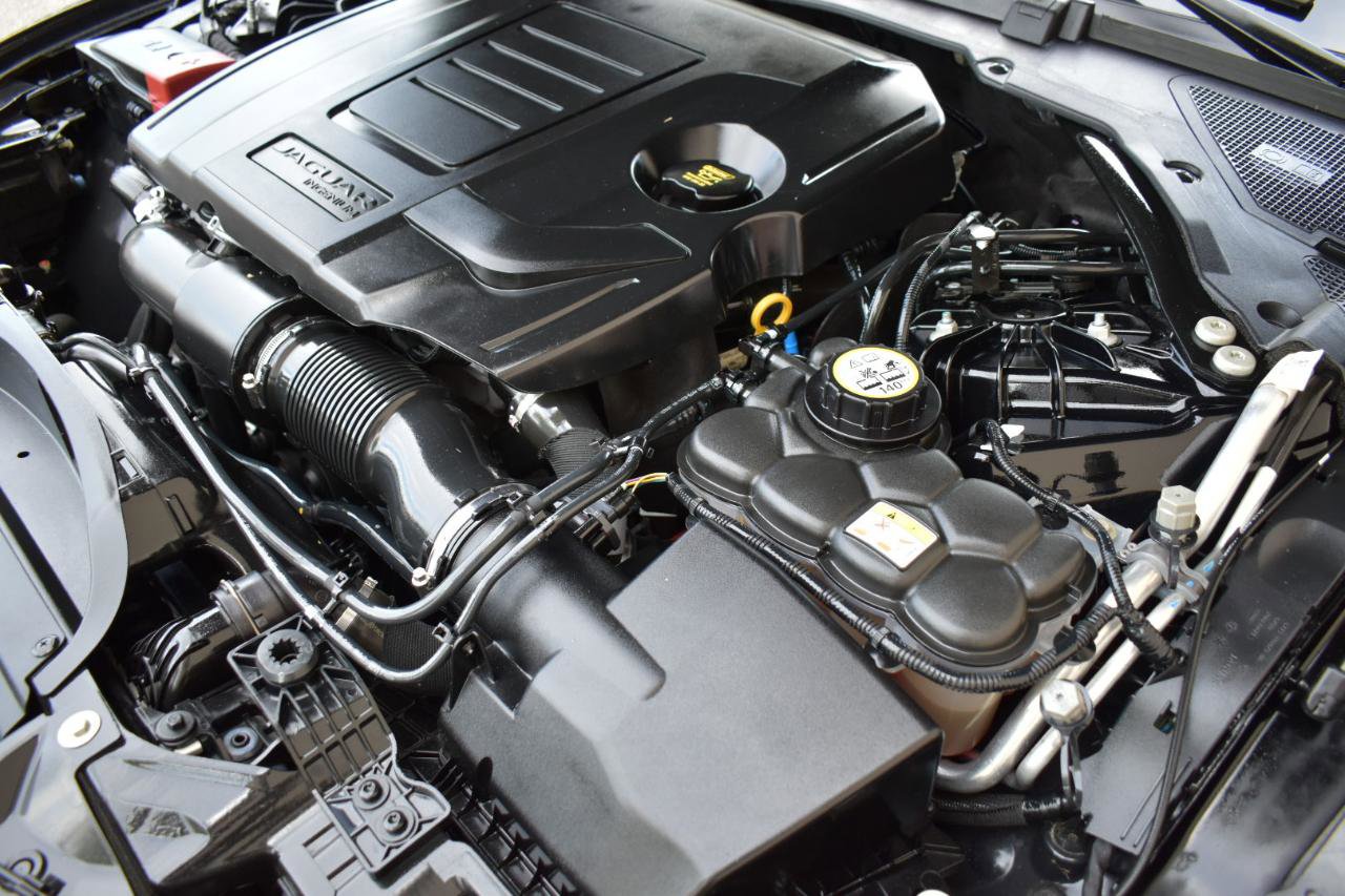 2019 Jaguar XE Prestige