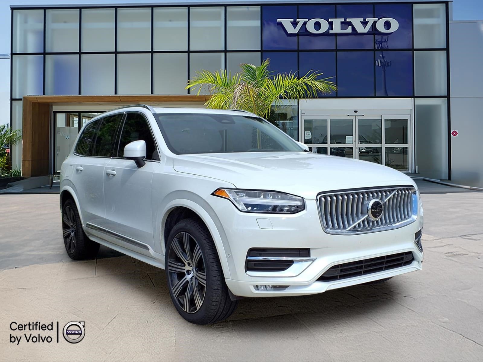 Certified 2025 Volvo XC90 B6 Ultra w/ Protection Package