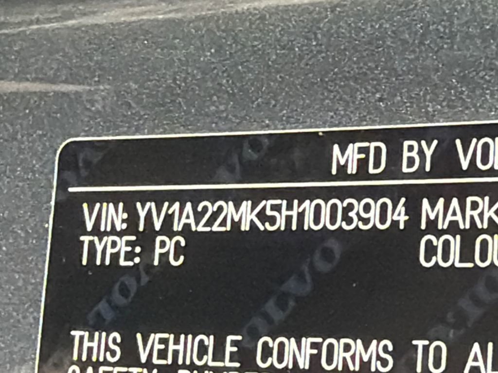 2017 Volvo S90 T6 Momentum