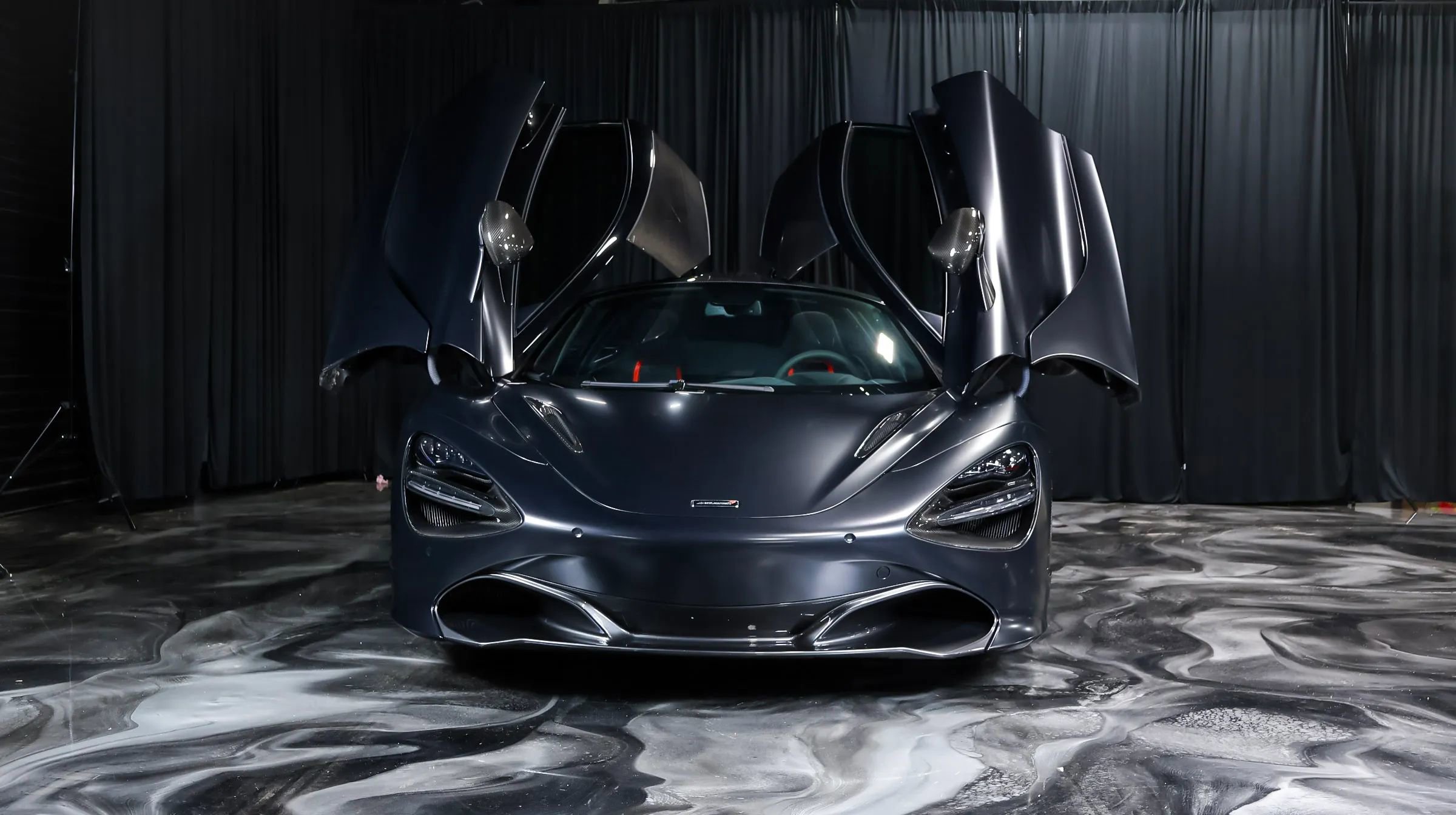 Used 2018 McLaren 720S photo 11