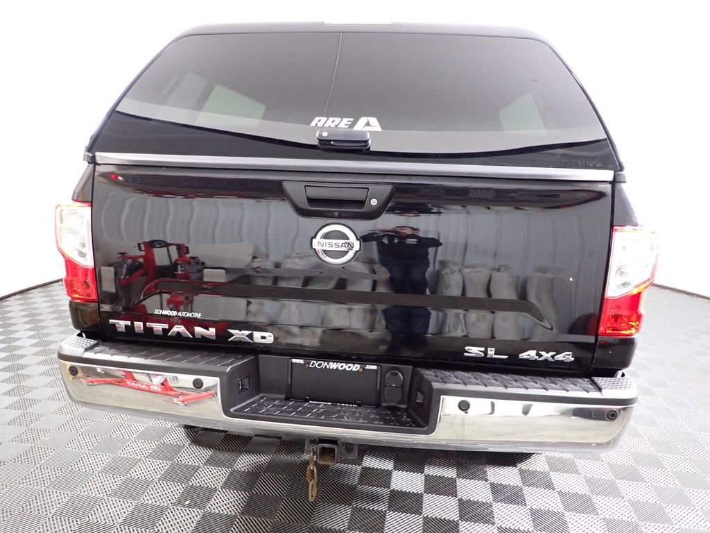 2016 Nissan Titan SL