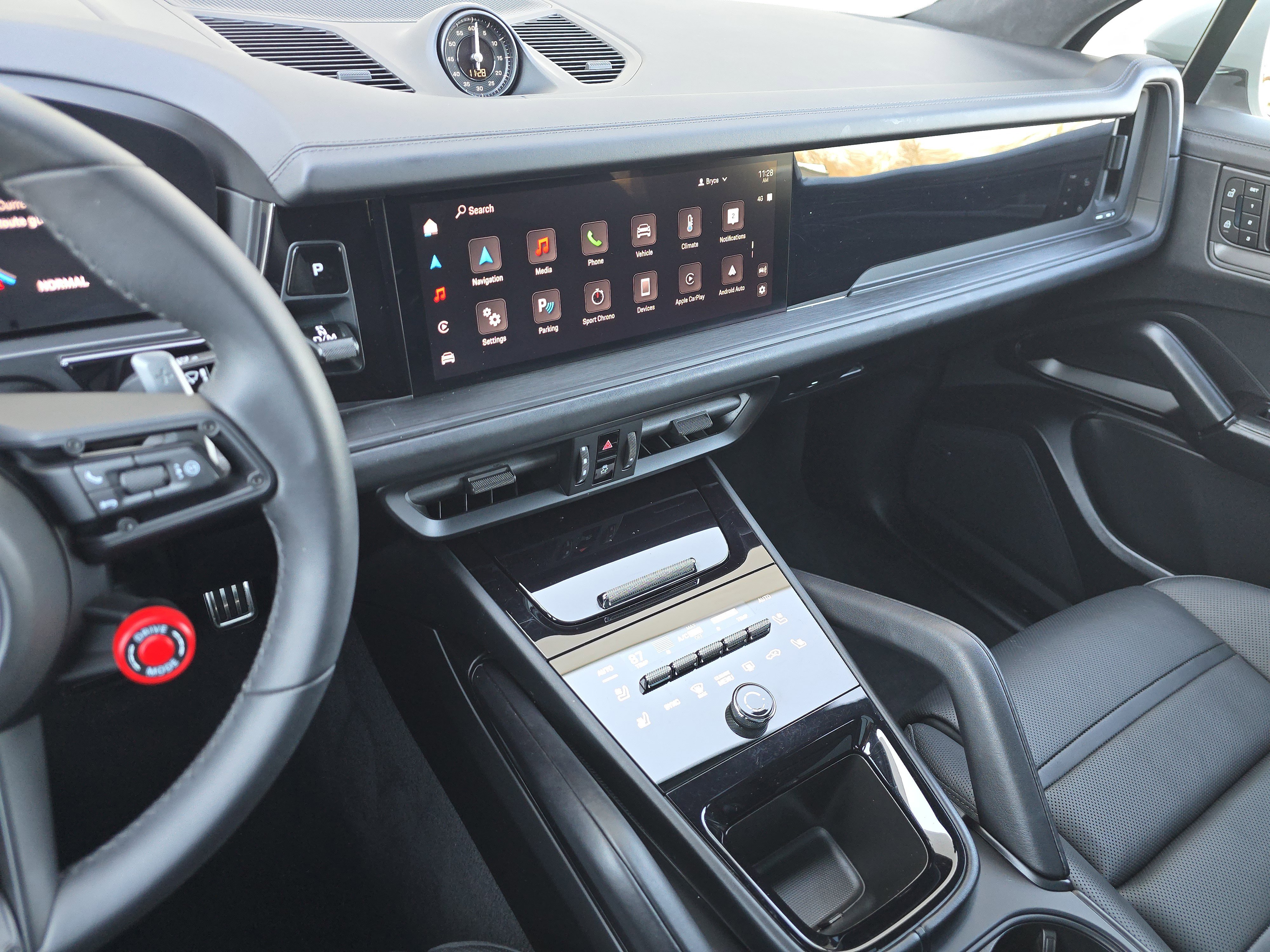 2025 Porsche Cayenne GTS