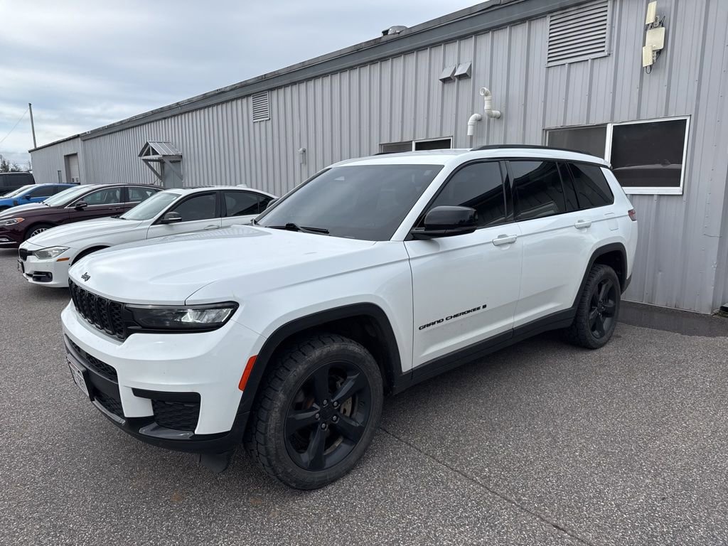 Used 2023 Jeep Grand Cherokee L Laredo