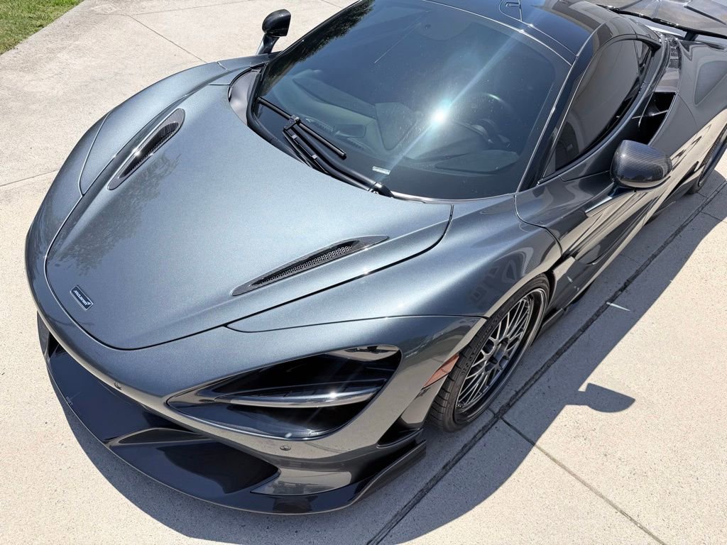 Used 2019 McLaren 720S photo 18
