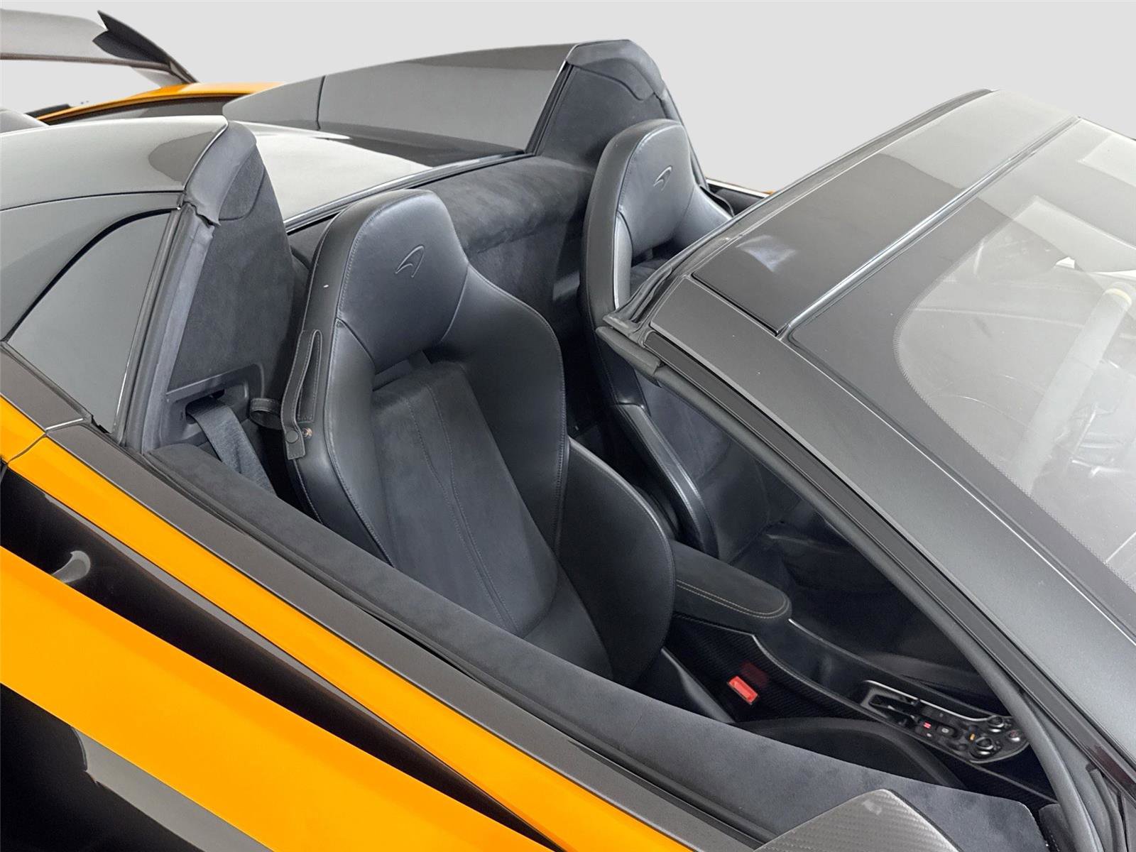 Used 2020 McLaren 600LT Spider photo 23