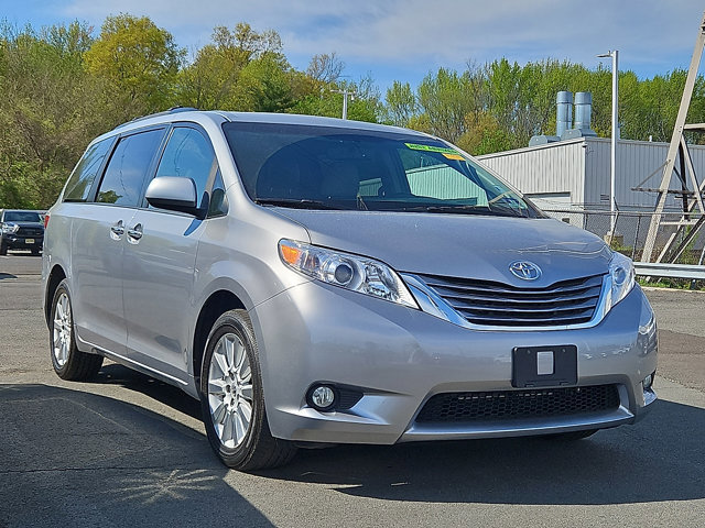 Used 2015 Toyota Sienna XLE w/ XLE Navigation Package