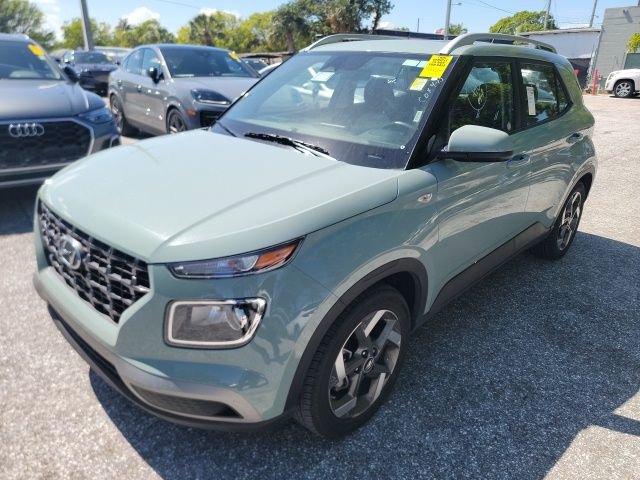 Used 2025 Hyundai Venue SEL
