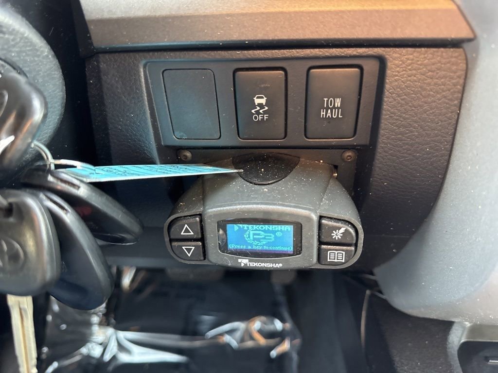 2014 Toyota Tundra SR5