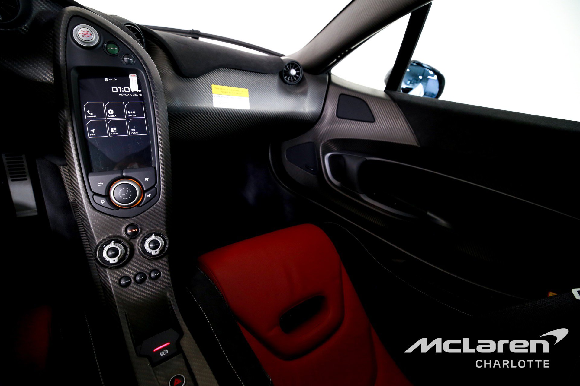 Used 2015 McLaren P1 photo 16