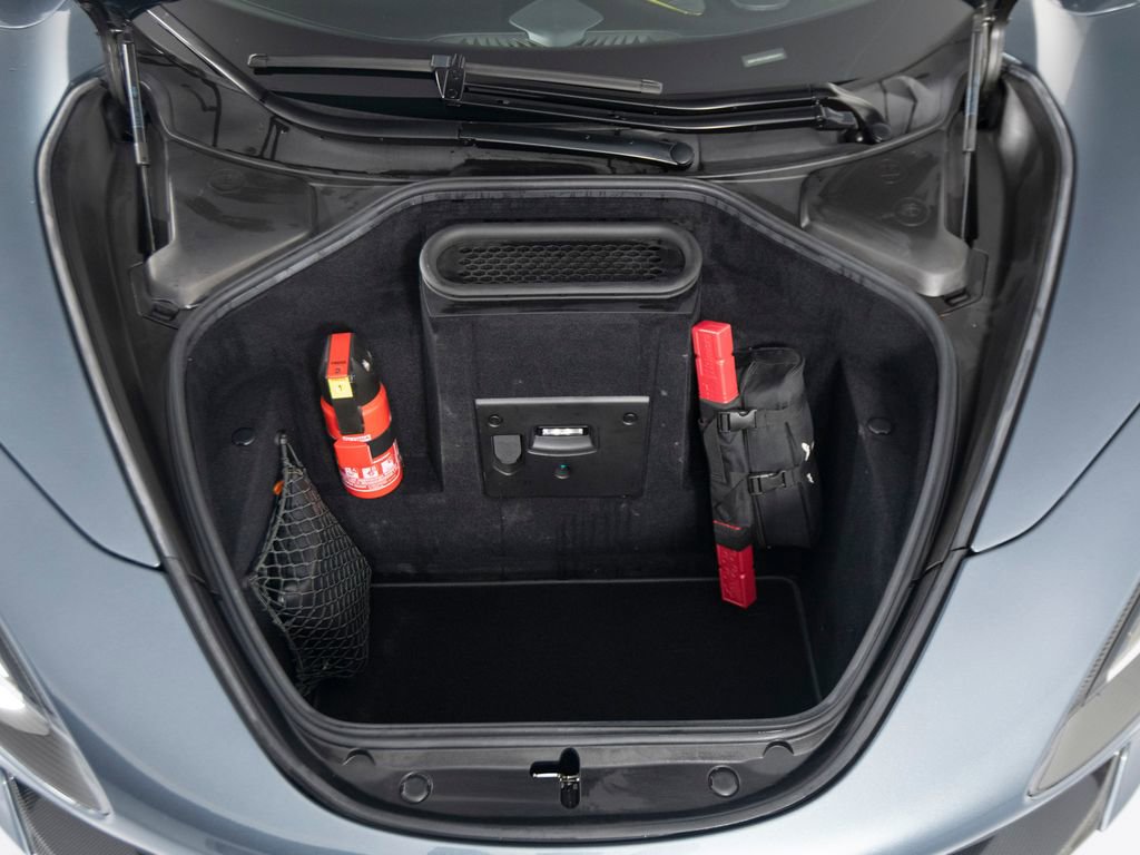 Used 2018 McLaren 720S Performance photo 51