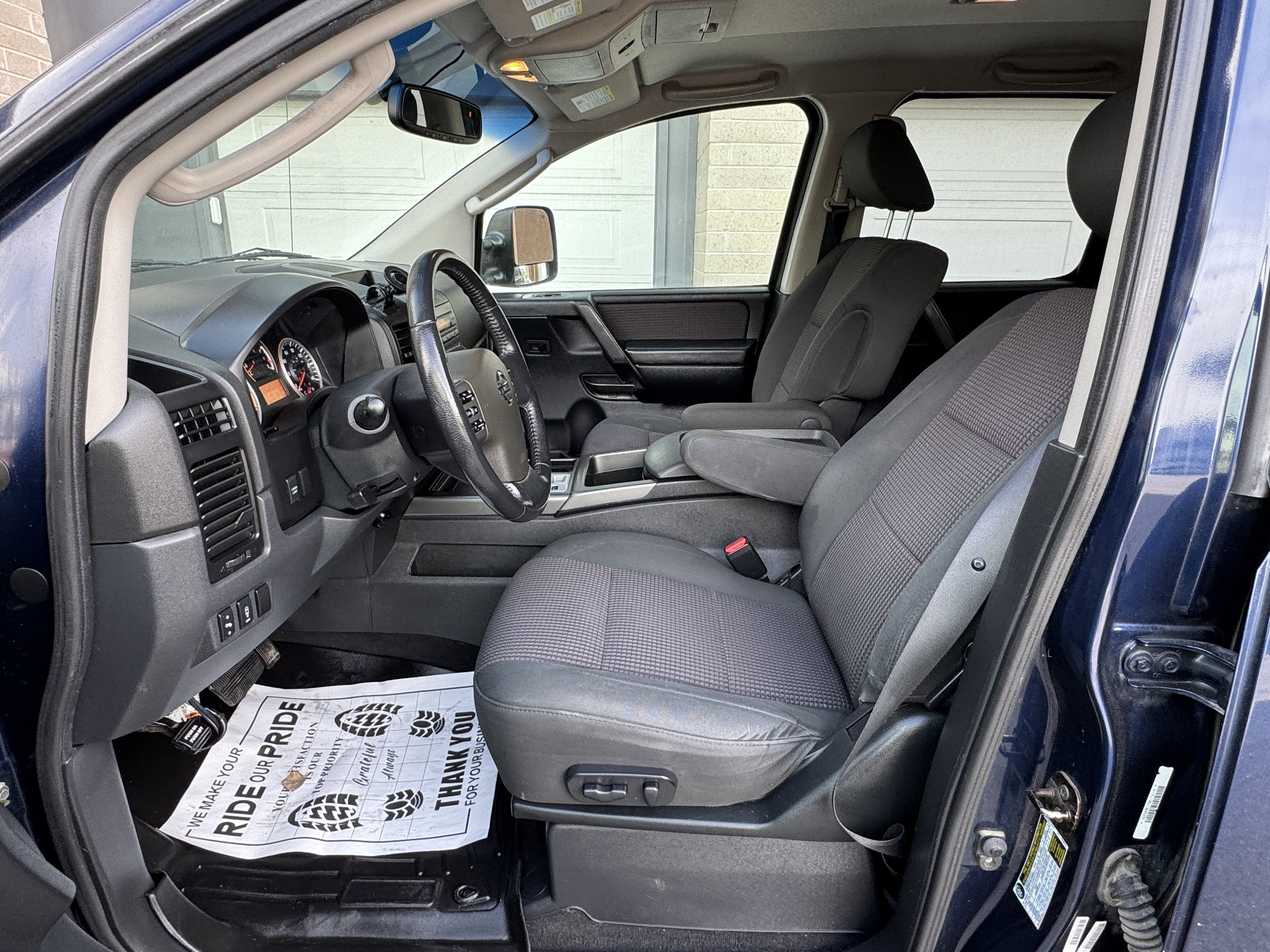 2010 Nissan Titan SE