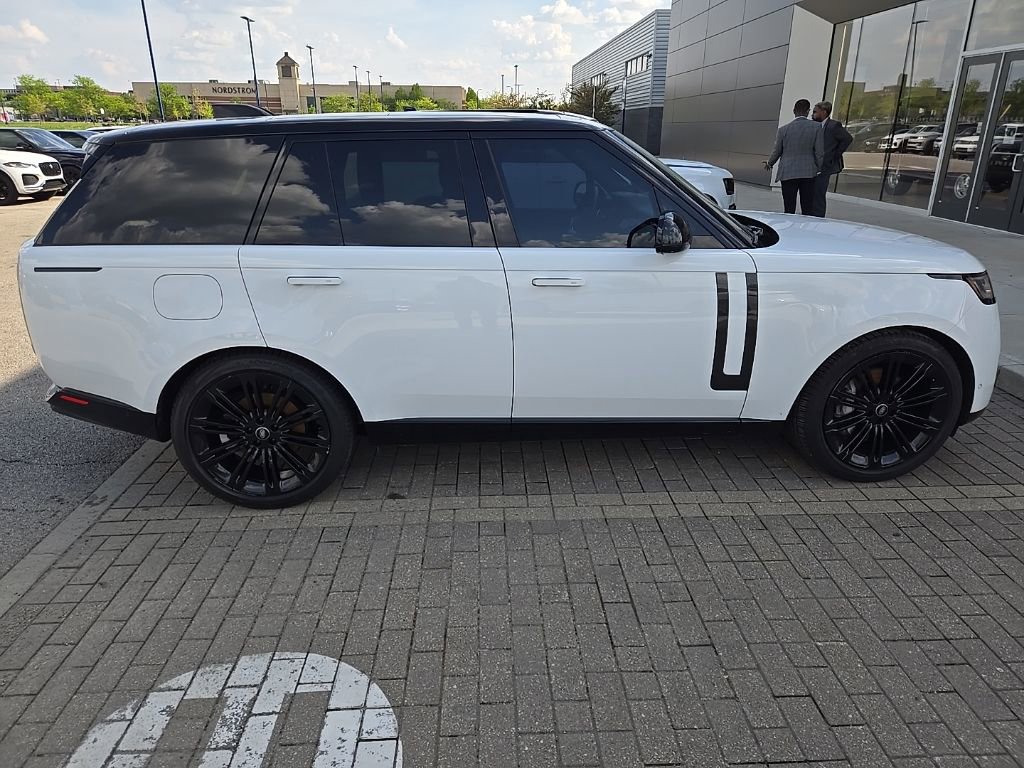 2022 Land Rover Range Rover SE