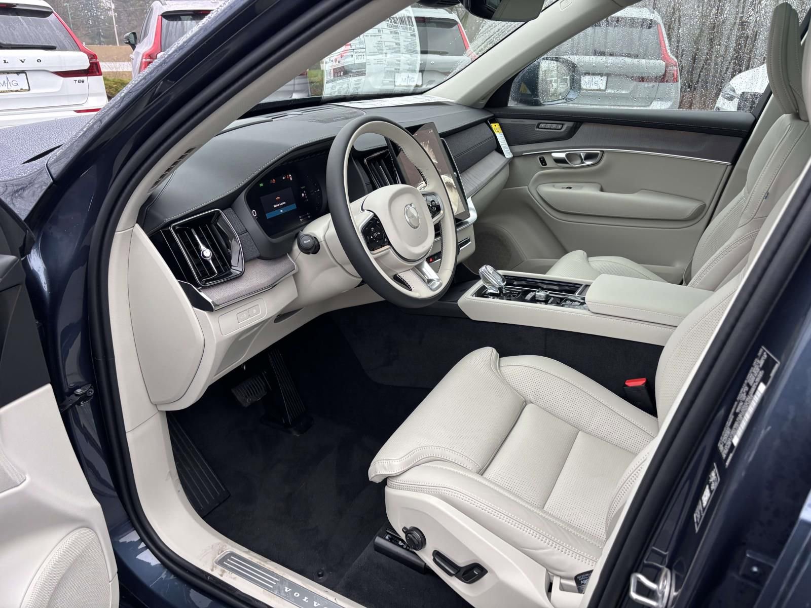 2026 Volvo Xc90 T8 Ultra