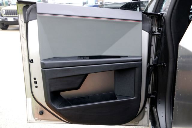 2024 Tesla Cybertruck AWD Crew Cab