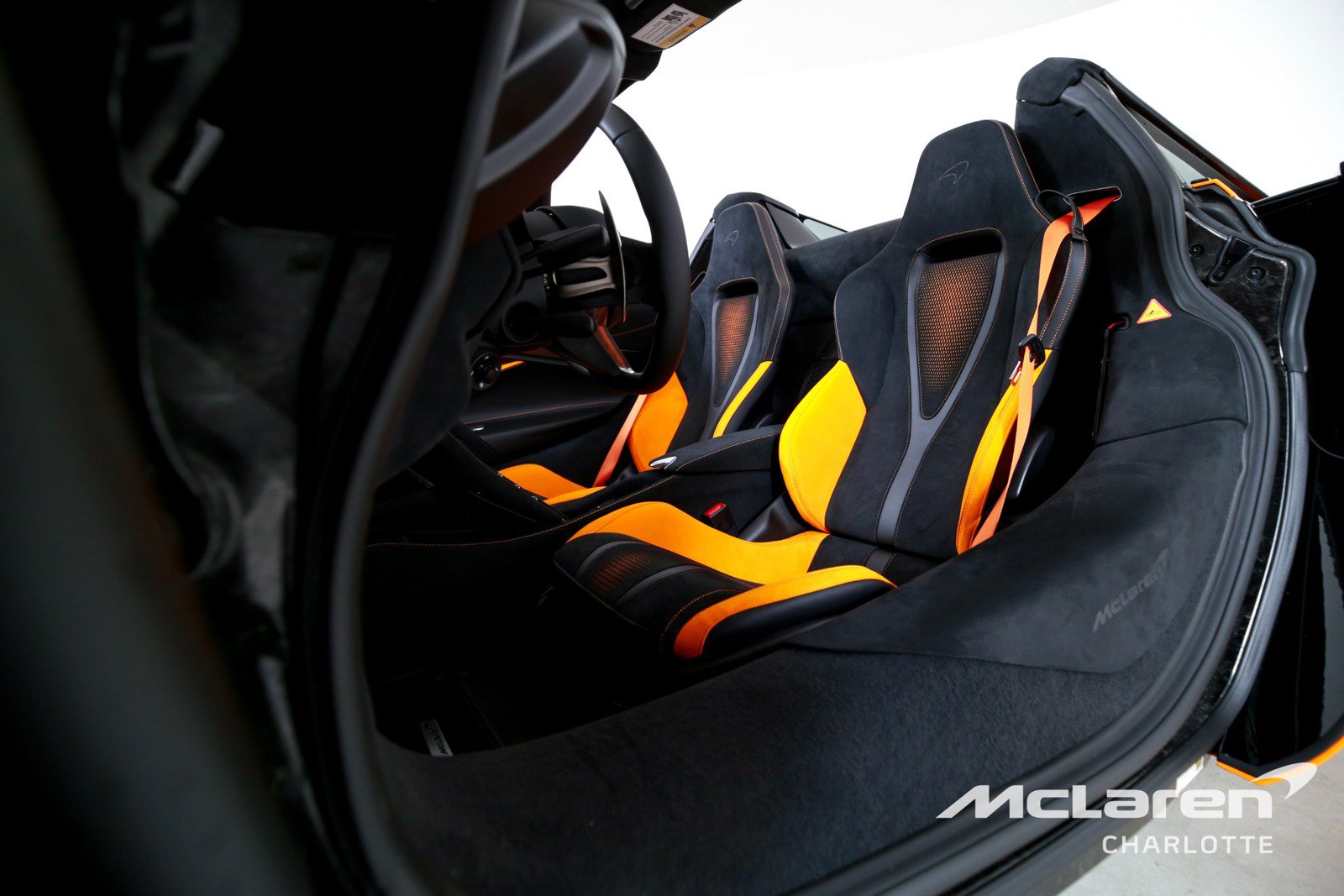 Used 2026 McLaren 750S Spider photo 13
