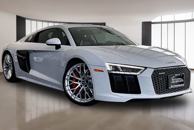 Used 2017 Audi R8 V10 w/ Carbon Exterior Package