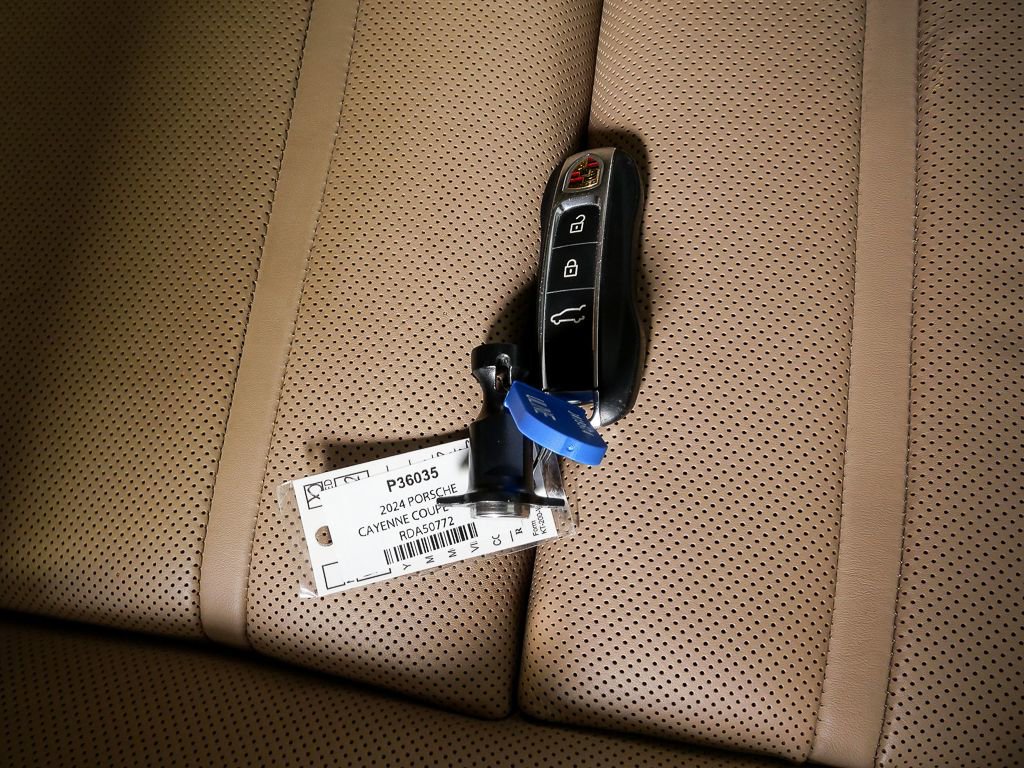 2024 Porsche Cayenne Coupe