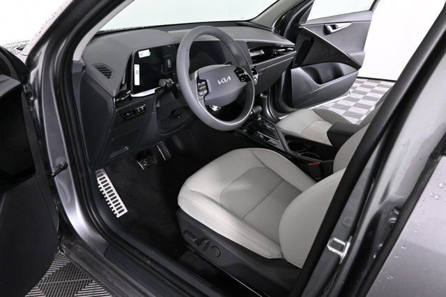 2025 Kia Niro EX Touring