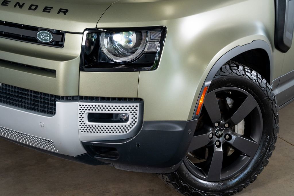 2020 Land Rover Defender 110 SE