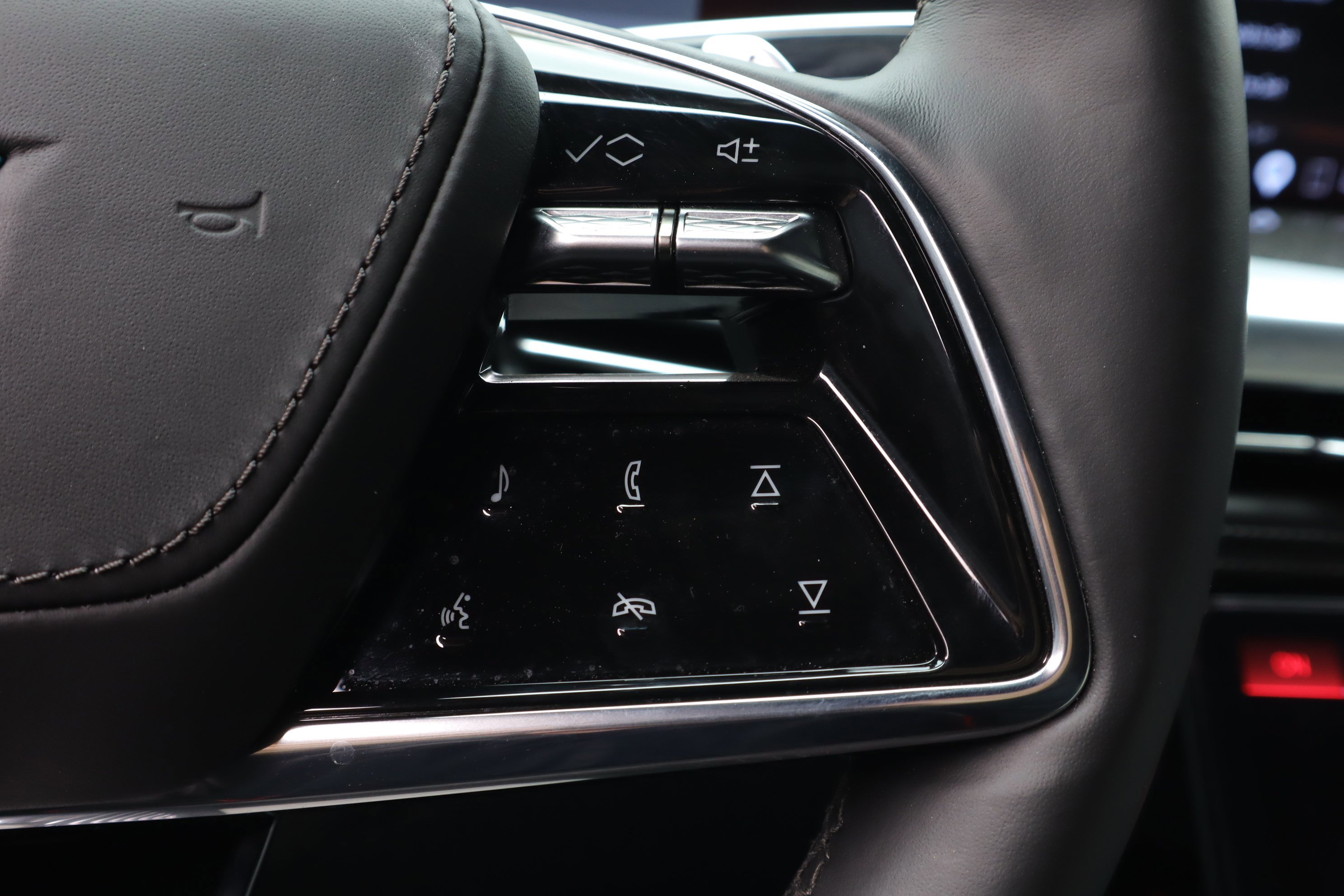 2025 Cadillac Escalade V