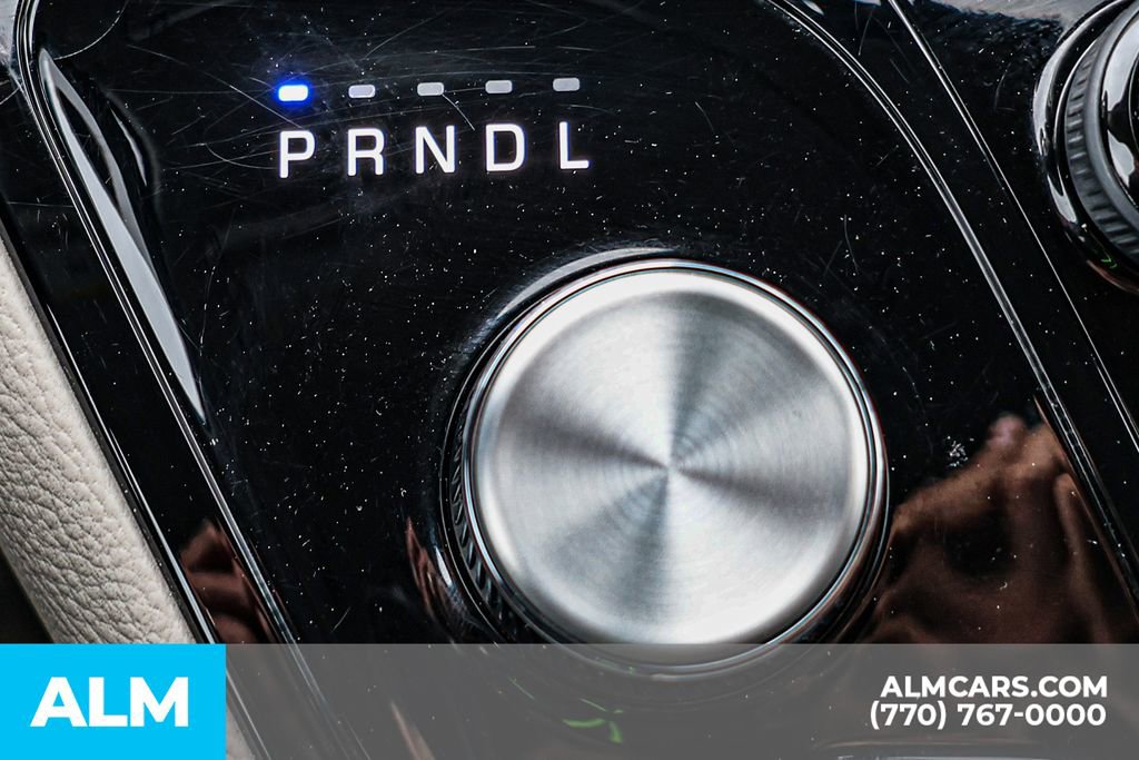 2024 Chrysler Pacifica Select