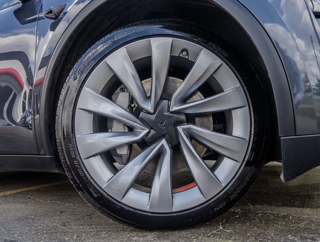 2026 Tesla Model Y Long Range