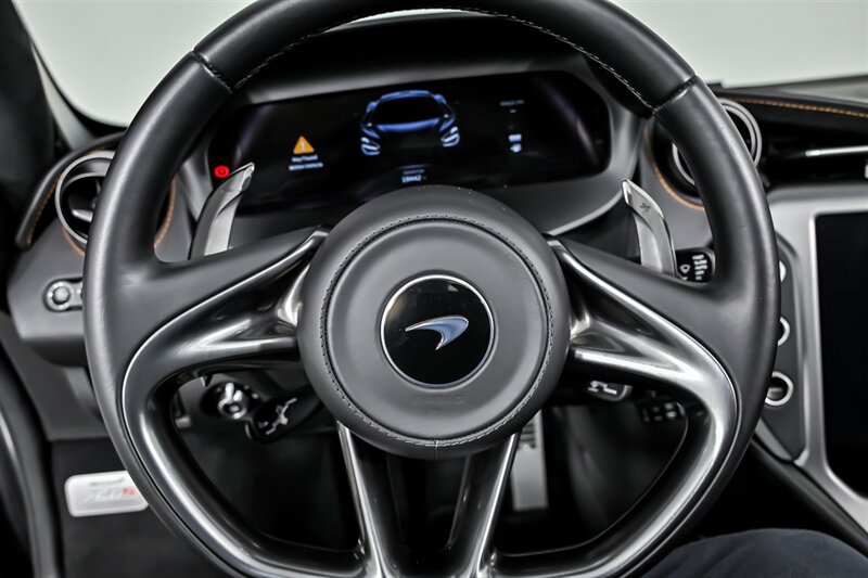 Used 2025 McLaren 750S Spider photo 26