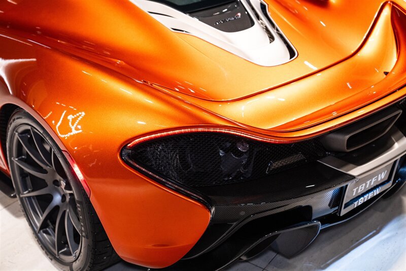 Used 2014 McLaren P1 photo 20