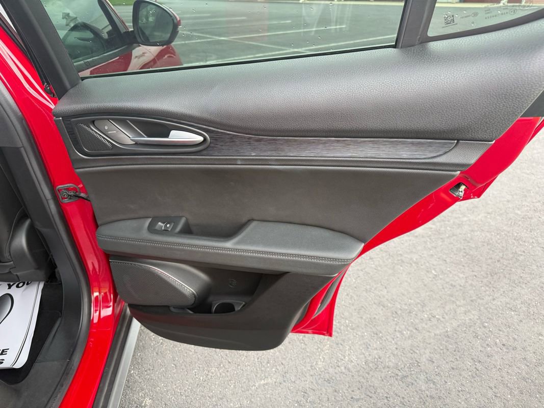 2022 Alfa Romeo Stelvio Sprint