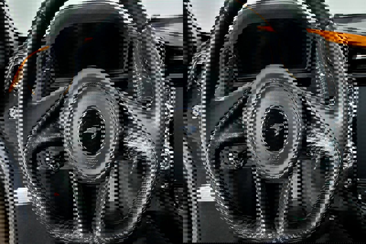 Used 2020 McLaren 720S Performance photo 33