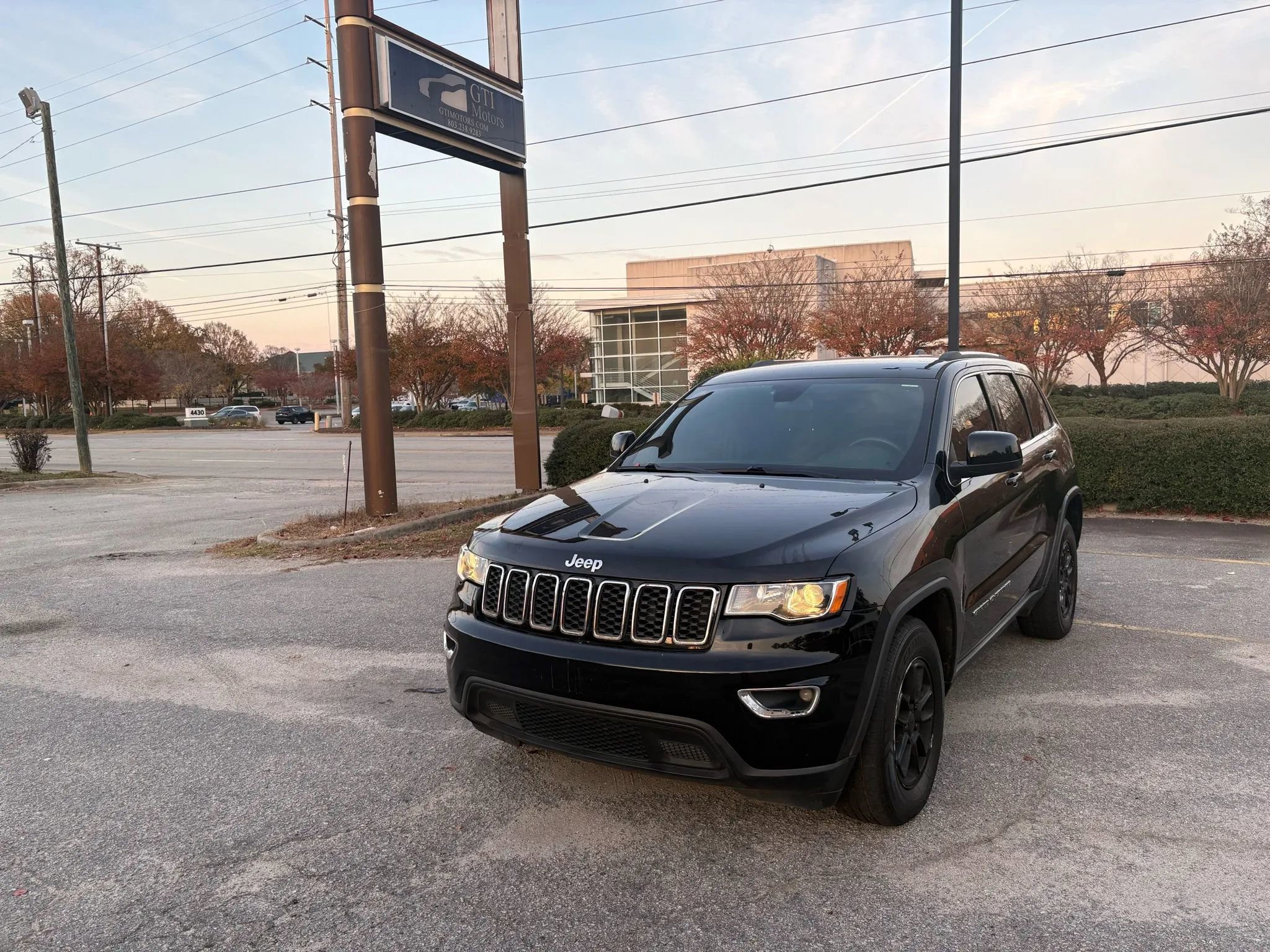 2019 Jeep Grand Cherokee Laredo
