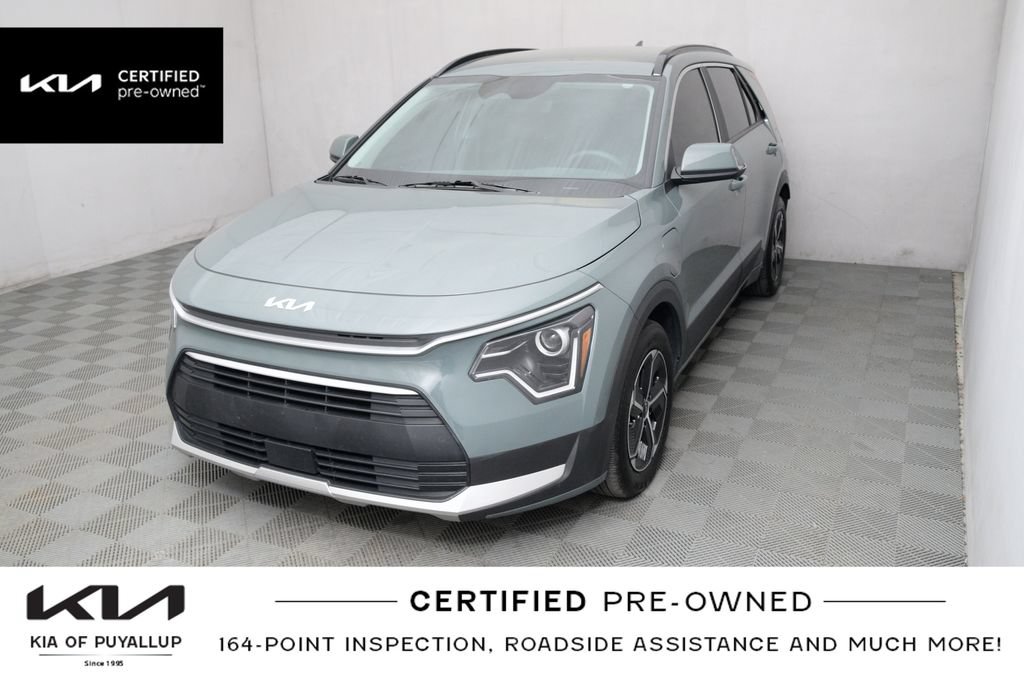 Certified 2025 Kia Niro EX
