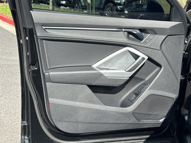 2022 Audi Q3 2.0T Premium Plus