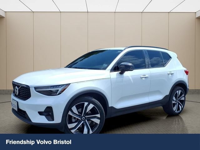 Used 2023 Volvo XC40 B5 Ultimate w/ Protection Package Premier