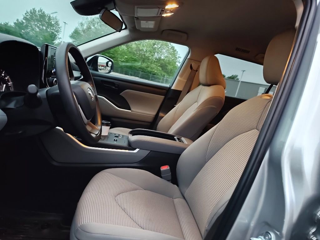 2023 Toyota Highlander L