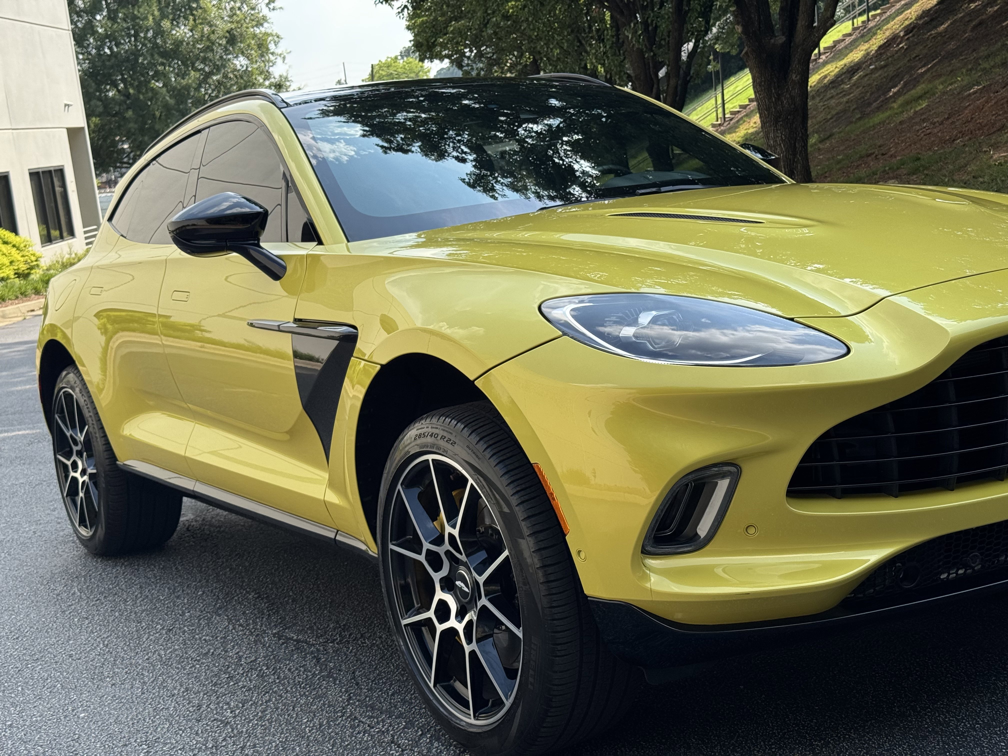2021 Aston Martin DBX