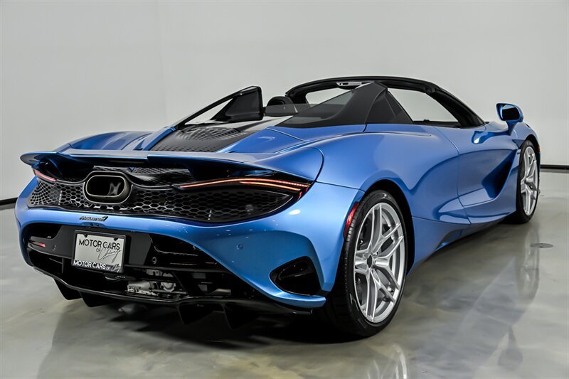Used 2025 McLaren 750S Spider photo 11