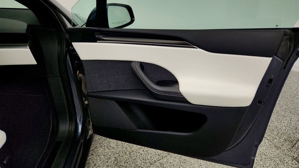 2022 Tesla Model X Plaid