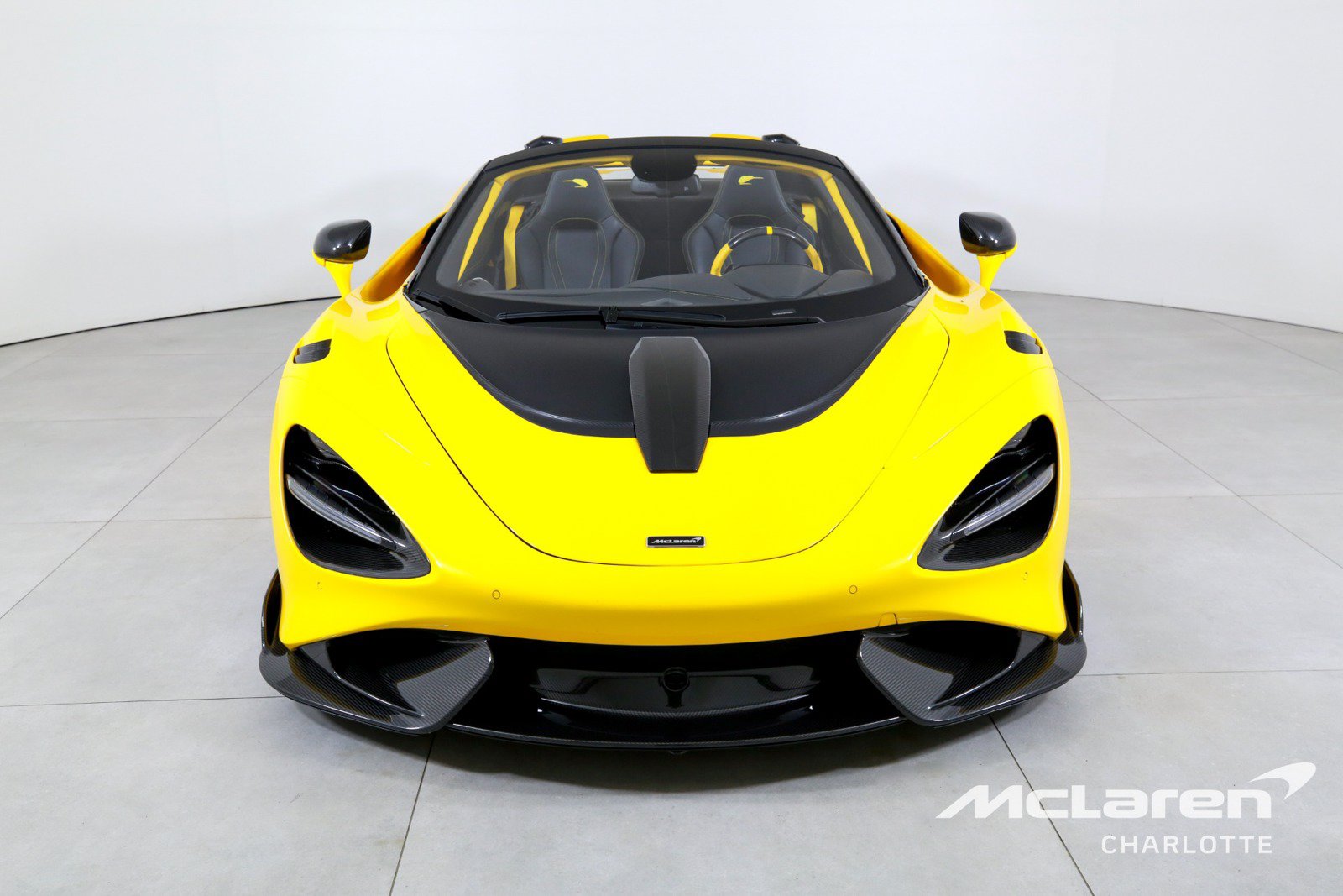 Used 2022 McLaren 765LT photo 5