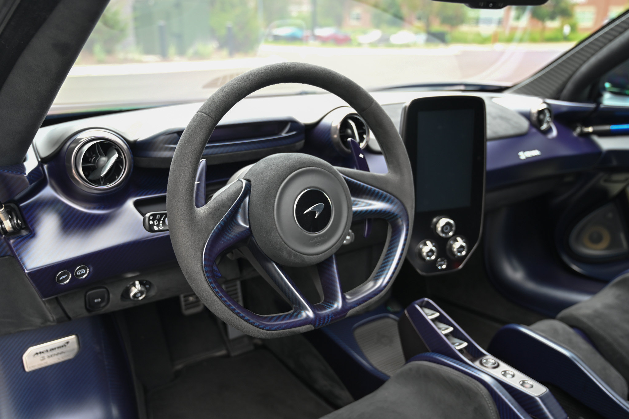 Used 2019 McLaren Senna photo 6