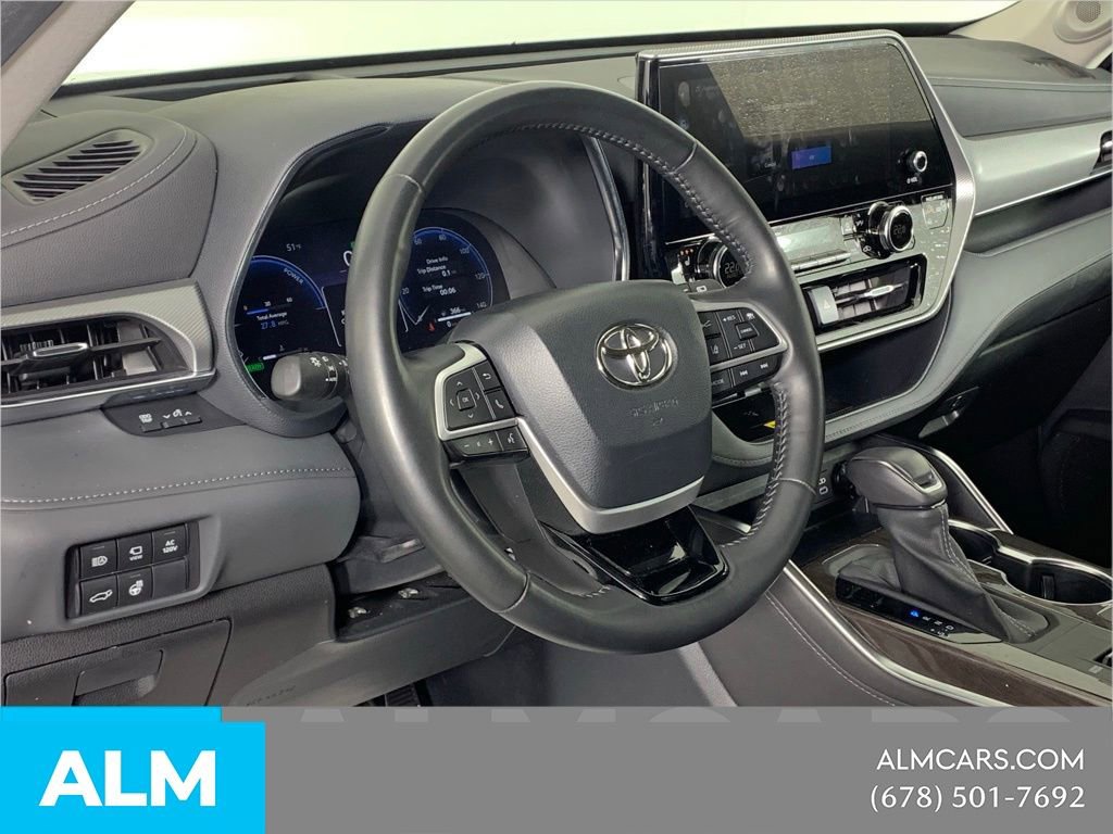 2023 Toyota Highlander Platinum
