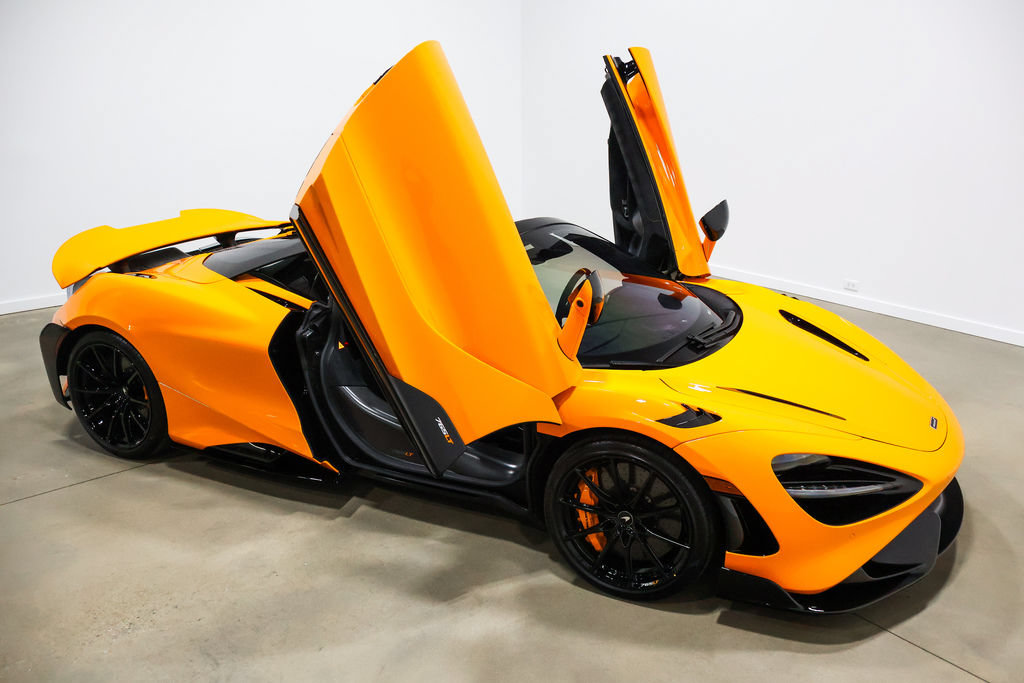 Used 2022 McLaren 765LT photo 77