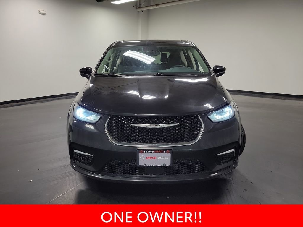 2023 Chrysler Pacifica Touring-L