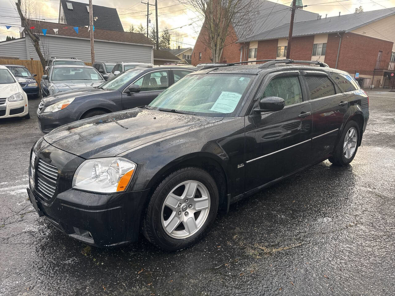 2005 Dodge Magnum | Classic Cars for Sale - Streetside Classics, image size:1280x960