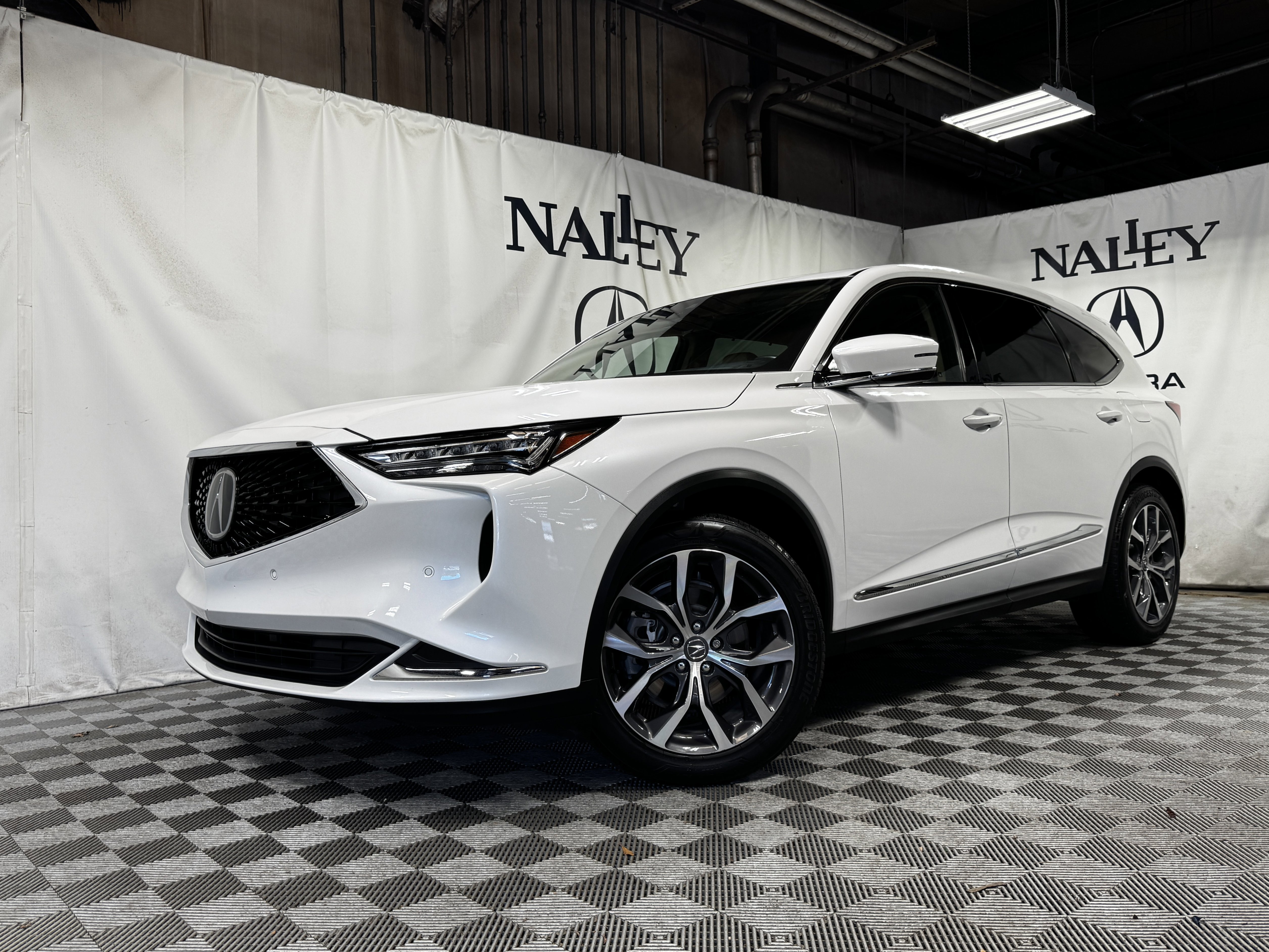 2023 Acura MDX FWD w/ Technology Package