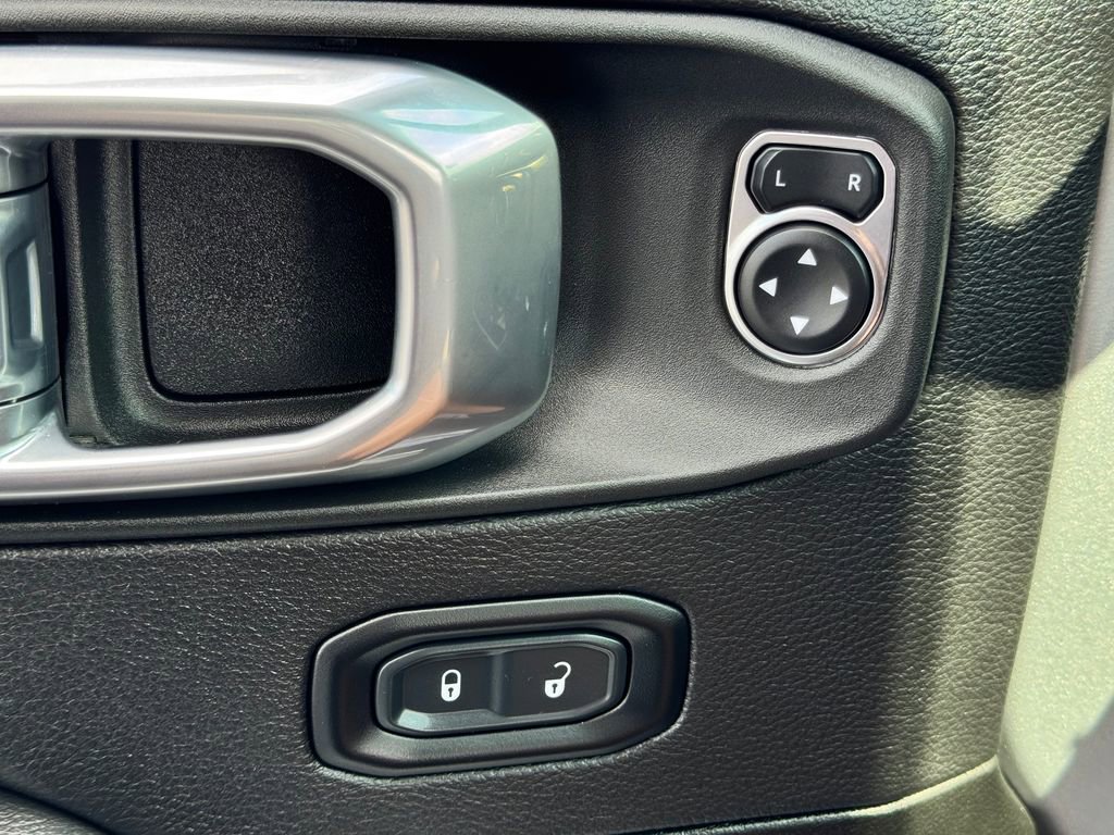 2023 Jeep Wrangler Unlimited Sahara