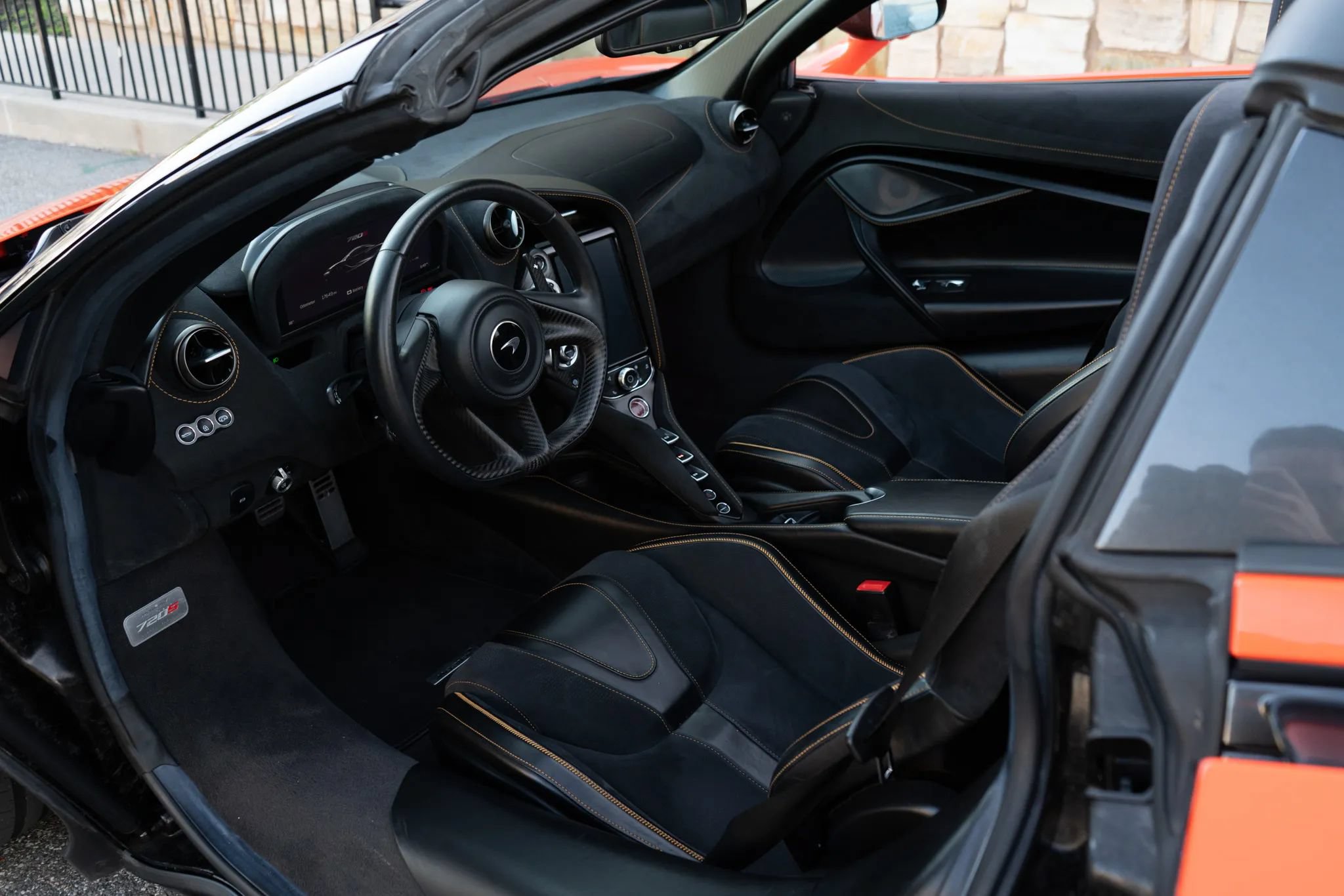 Used 2020 McLaren 720S Spider photo 14