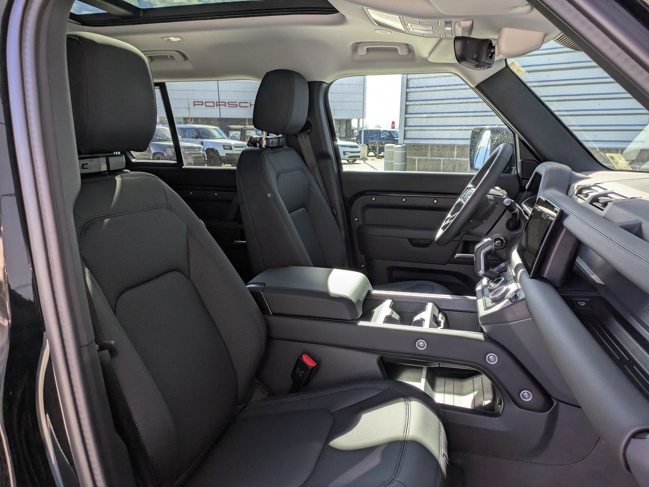 2025 Land Rover Defender 110 S