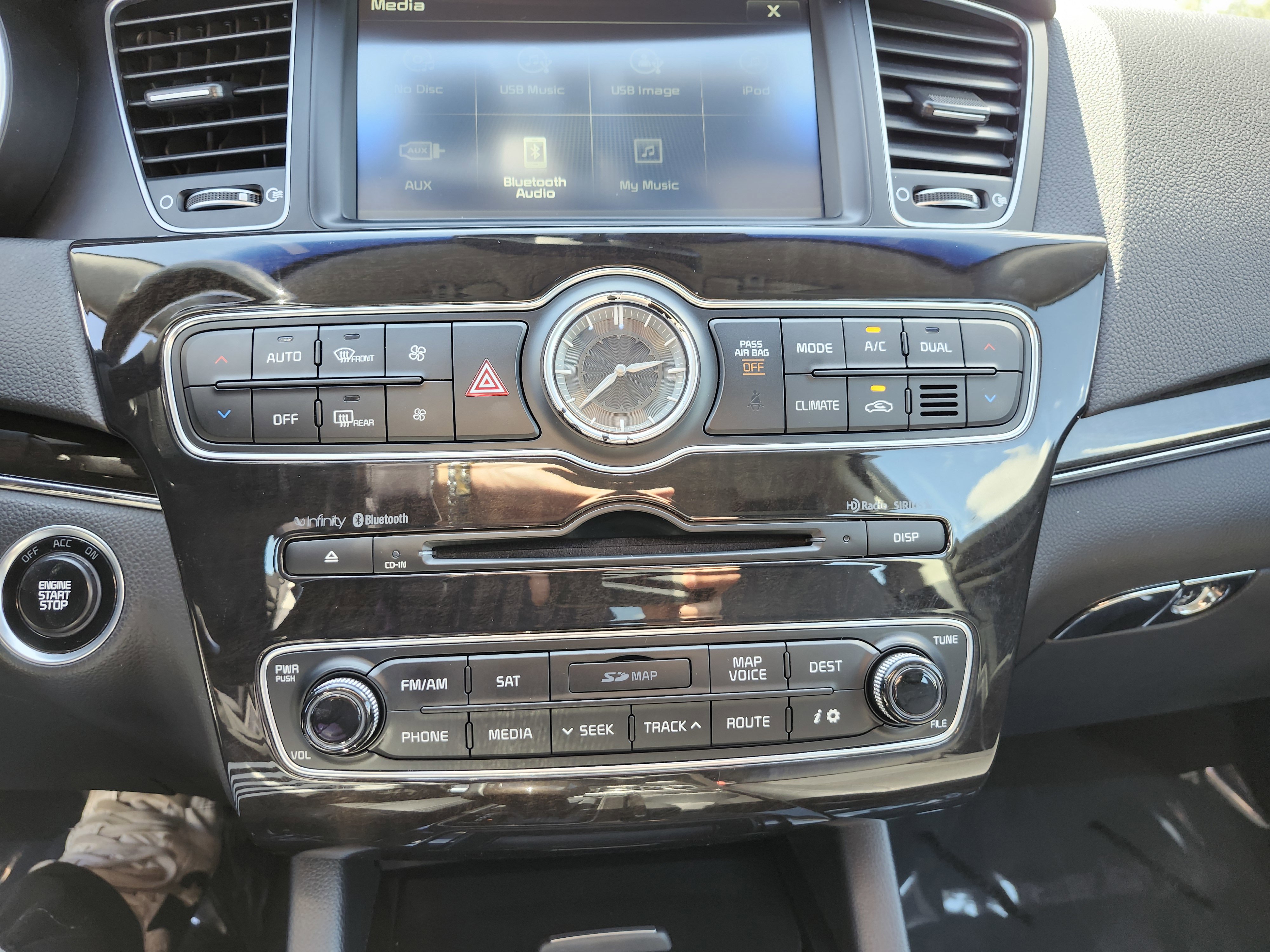 2015 Kia Cadenza Limited